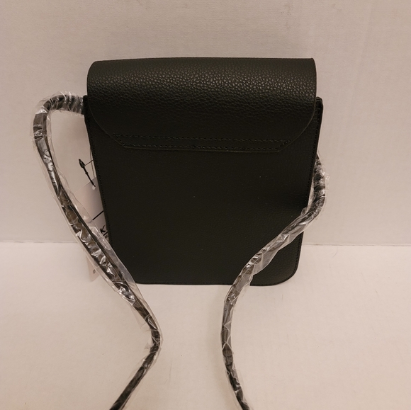 Mia K collection shoulder bag. New with tags. - Picture 2 of 4